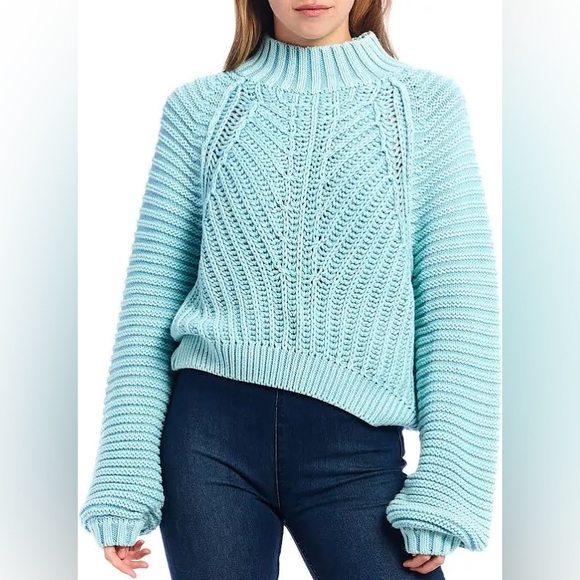 Free People oversized Sweetheart Sweater in Ocean Pearl
Size L-NWT - Picture 7 of 7